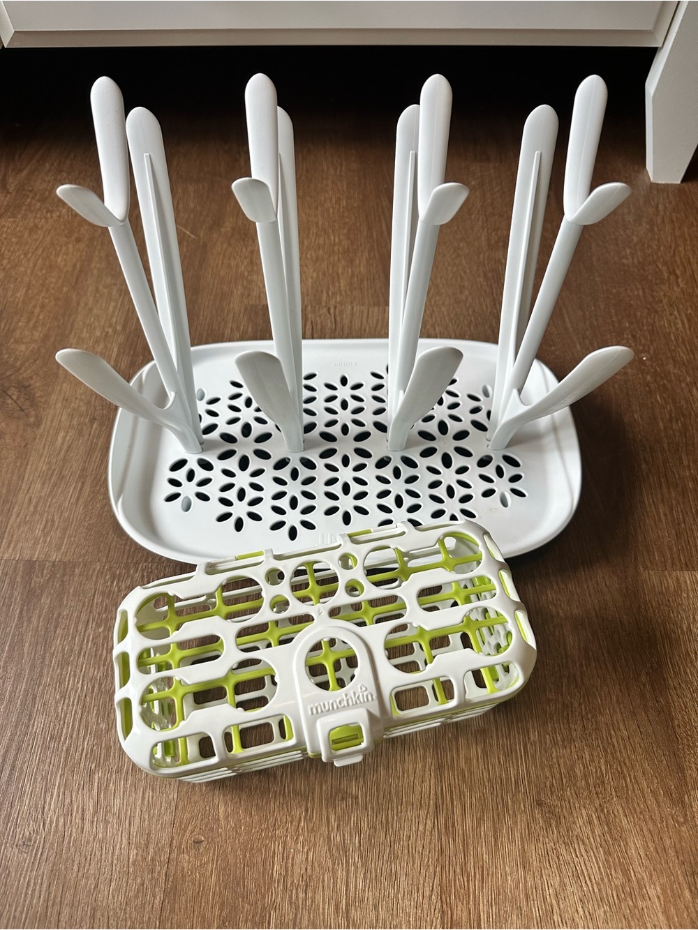 Baby Drying Rack with small parts basket